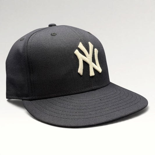 New York Yankees New Era 59FIFTY Fitted Hat Size 7 1/2 photo 2