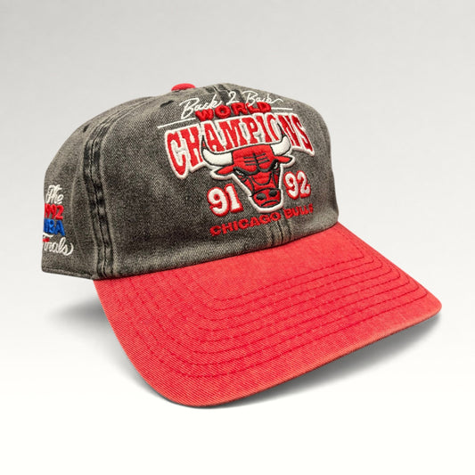 Chicago Bulls 1991–1992 Champions Mitchell & Ness Throwback Strapback Hat view 2
