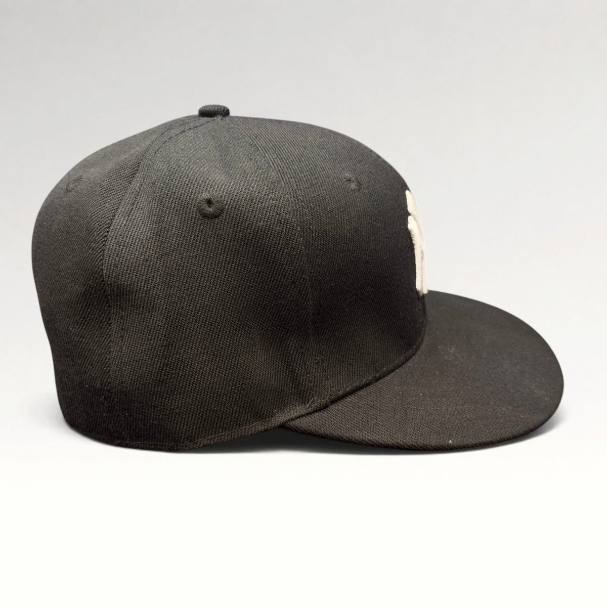 New York Yankees hat, photo 5