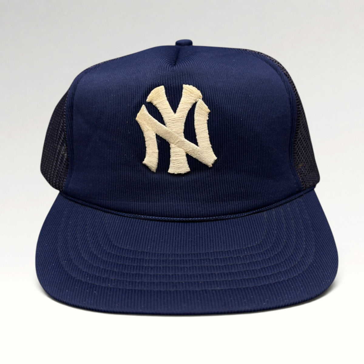 New York Yankees 1980s Trucker Hat photo 1