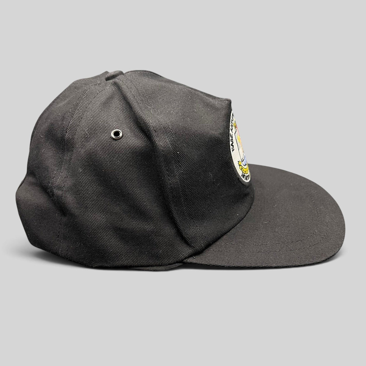 Raree Finds vintage black snapback hat featuring an embroidered Base Antártica Esperanza Argentina crest patch