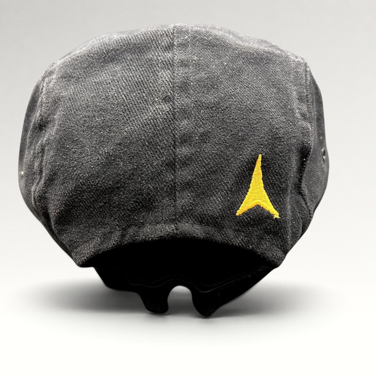 Raree Finds vintage black cotton Atomic ARC ski hat with yellow embroidered logo on the back