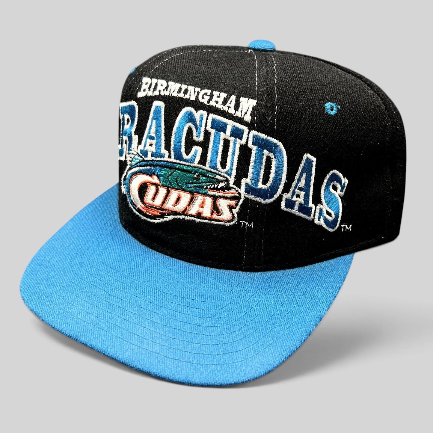 Raree Finds vintage 1995 Birmingham Barracudas CFL Starter snapback hat in black and teal wool with team embroidery.