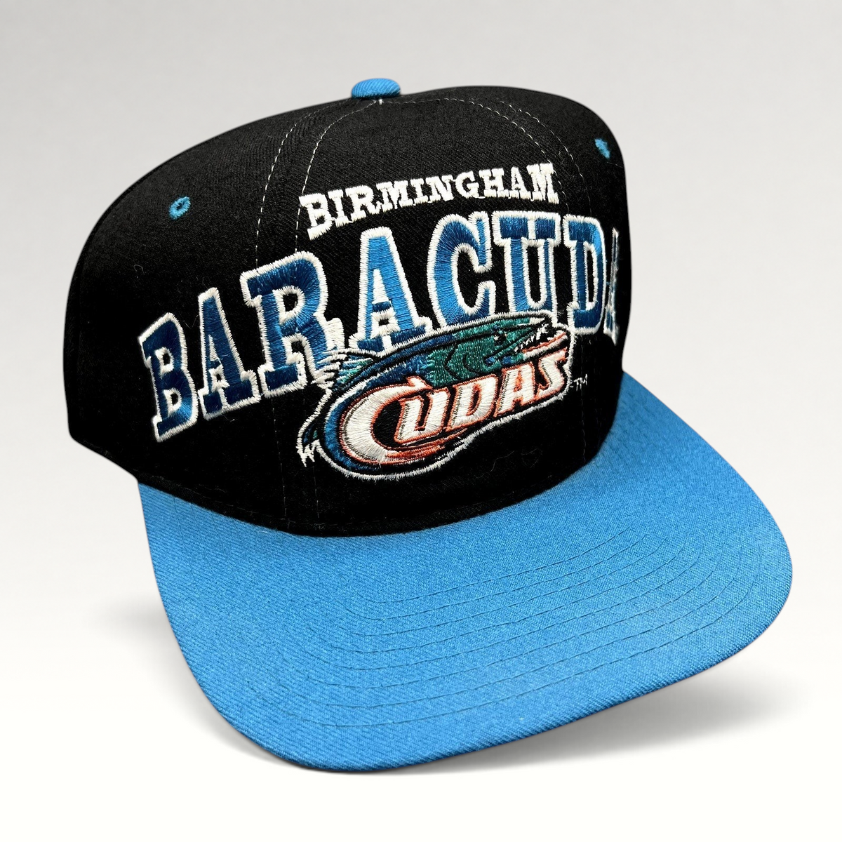 Raree Finds vintage 1995 Birmingham Barracudas CFL Starter snapback hat in black and teal wool with front embroidery.