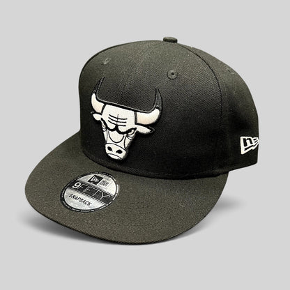 Raree Finds Chicago Bulls New Era 9FIFTY snapback hat in black with white embroidered logo and flat brim