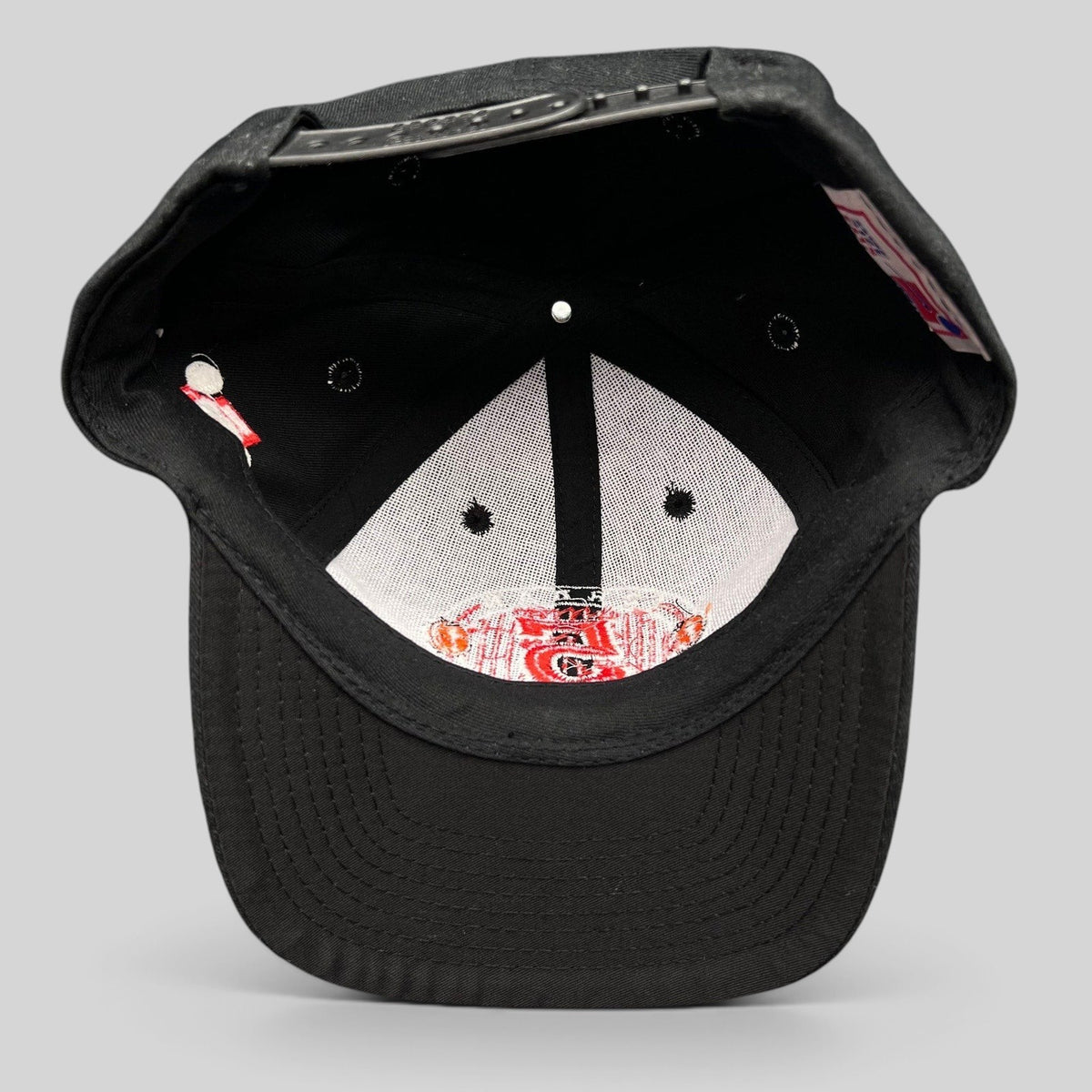 Raree Finds vintage Chicago Bulls 5th championship snapback hat interior showing structured crown and snap closure