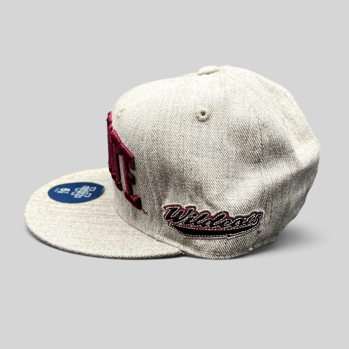 Raree Finds Chico State Wildcats heather gray fitted hat with maroon raised embroidery and flat brim