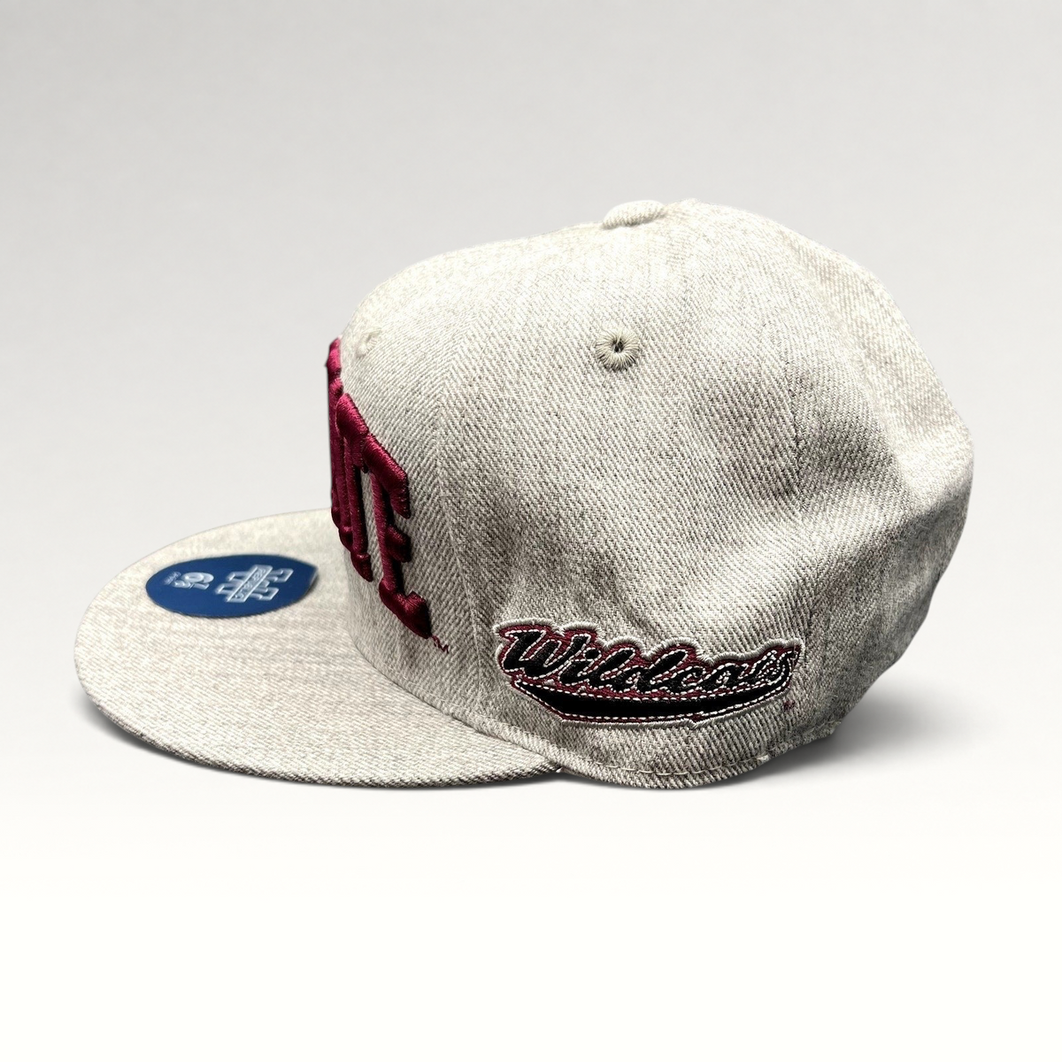 Raree Finds Chico State Wildcats heather gray fitted hat with maroon raised embroidery and flat brim