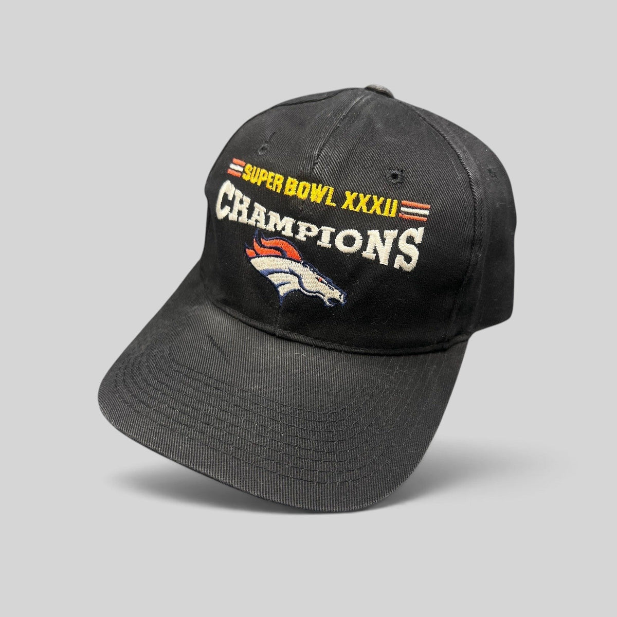Raree Finds vintage 1998 Denver Broncos Super Bowl XXXII Champions black cotton strapback hat with embroidery