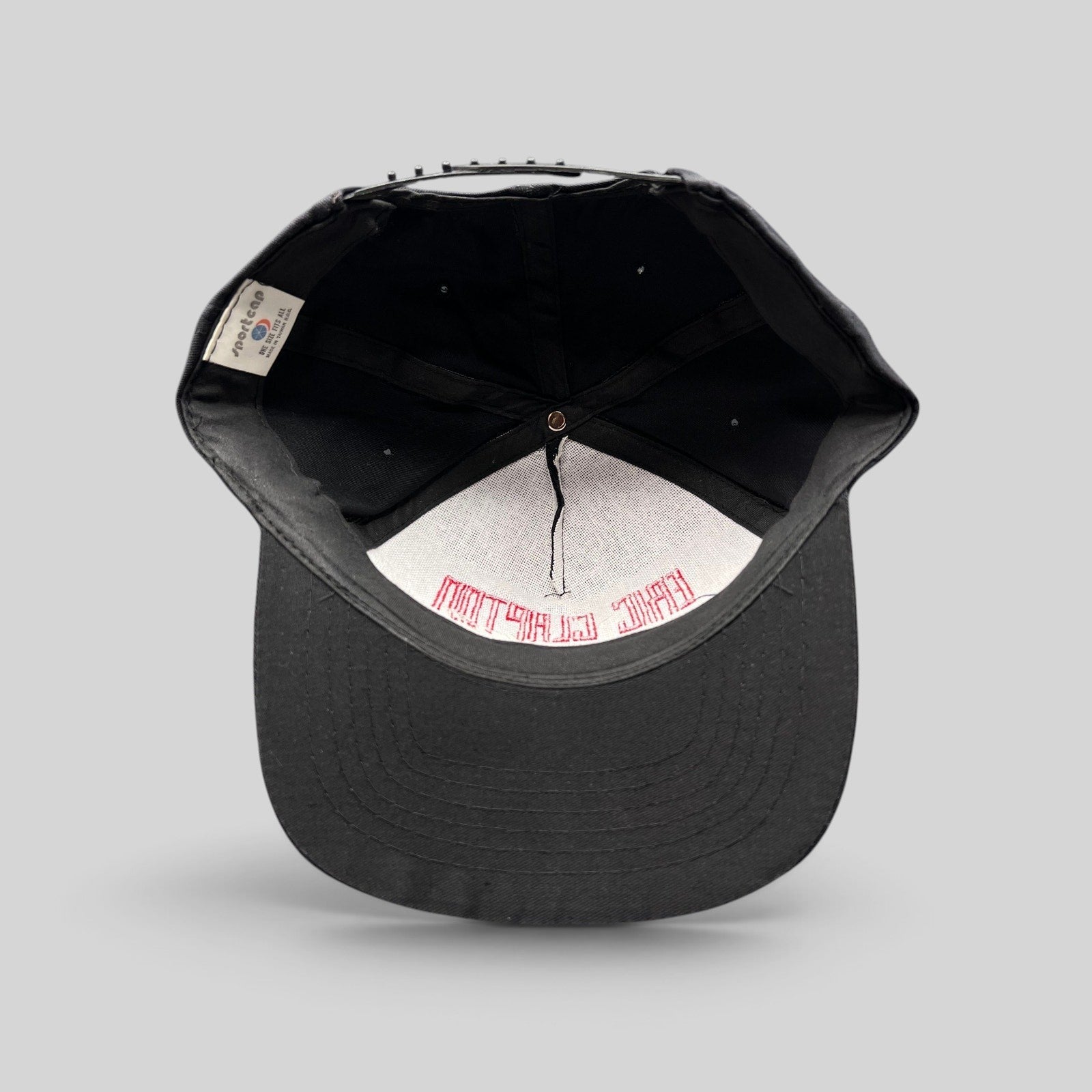 Raree Finds vintage 1989 Eric Clapton Journeyman tour hat interior showing Sportcap label and red embroidery detail