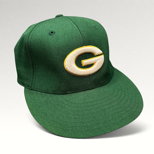 Raree Finds vintage Green Bay Packers Reebok fitted hat in green with embroidered yellow and white G logo