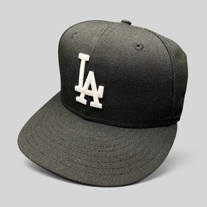Raree Finds New Era LA Dodgers 59FIFTY fitted hat in black with a white embroidered LA logo and flat brim