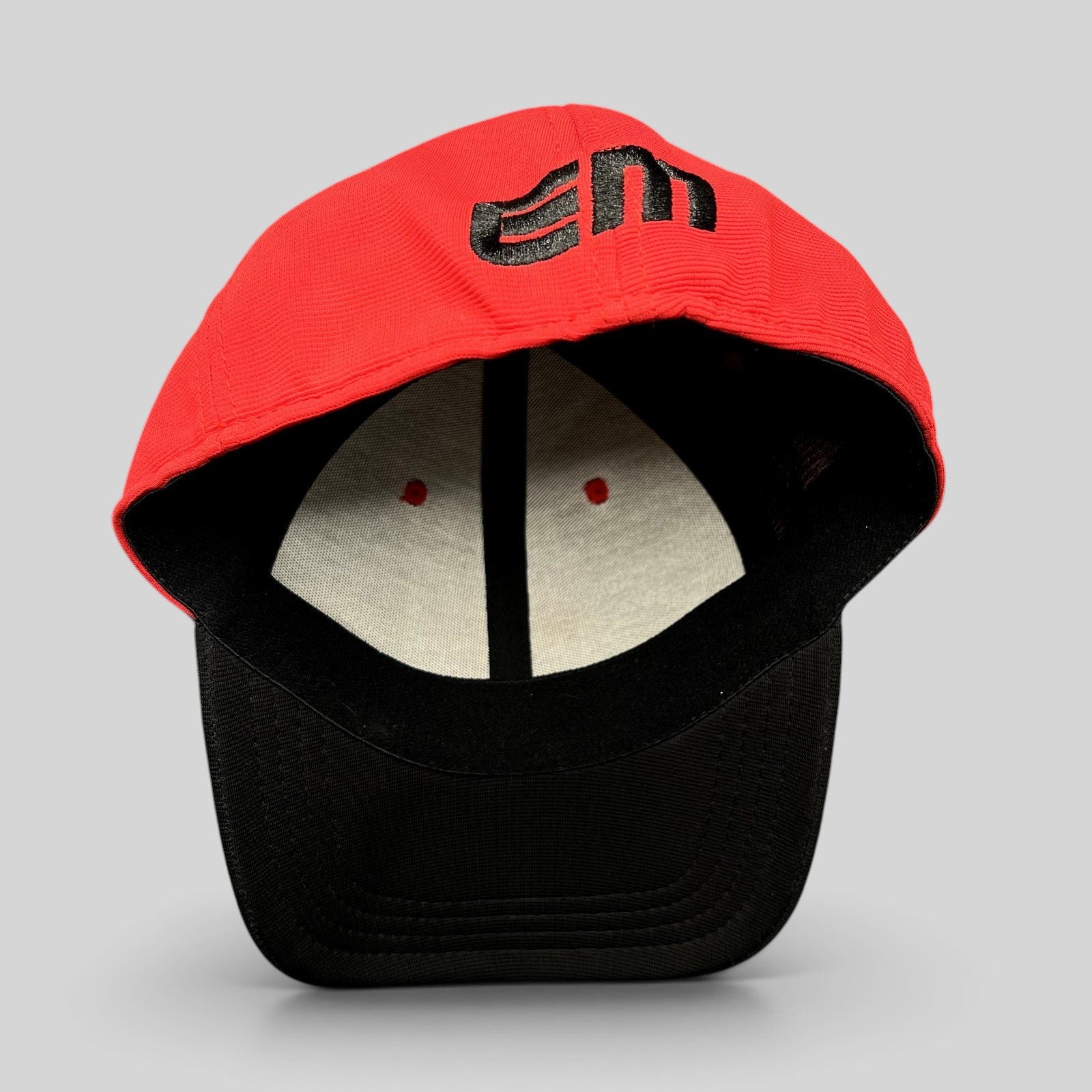 Raree Finds Los Angeles Lashings cricket team fitted cap with red crown, black visor, and embroidered team logo