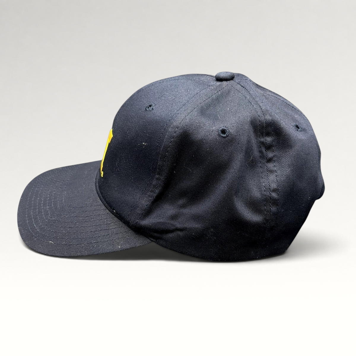Raree Finds vintage Michigan Wolverines navy blue cotton snapback hat with maize Block M embroidery and gray undervisor