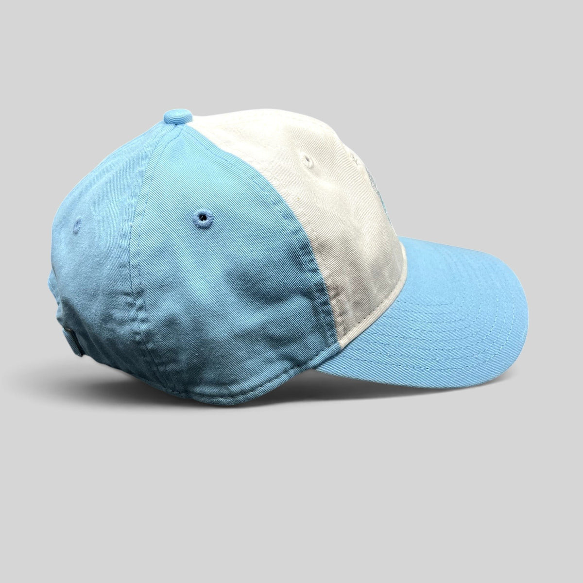 Raree Finds Minnesota United FC New Era 9TWENTY strapback hat in light blue and white cotton with low-profile fit