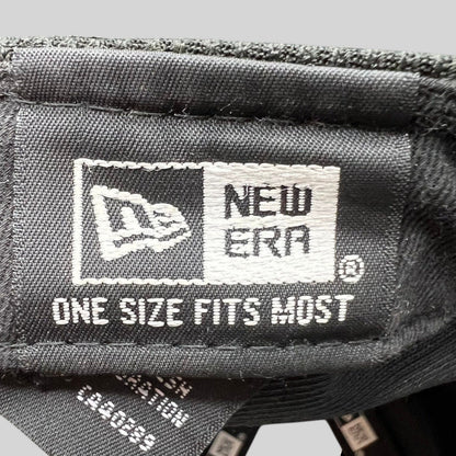 Raree Finds New Era 9FIFTY snapback interior label showing brand logo and one size fits most sizing