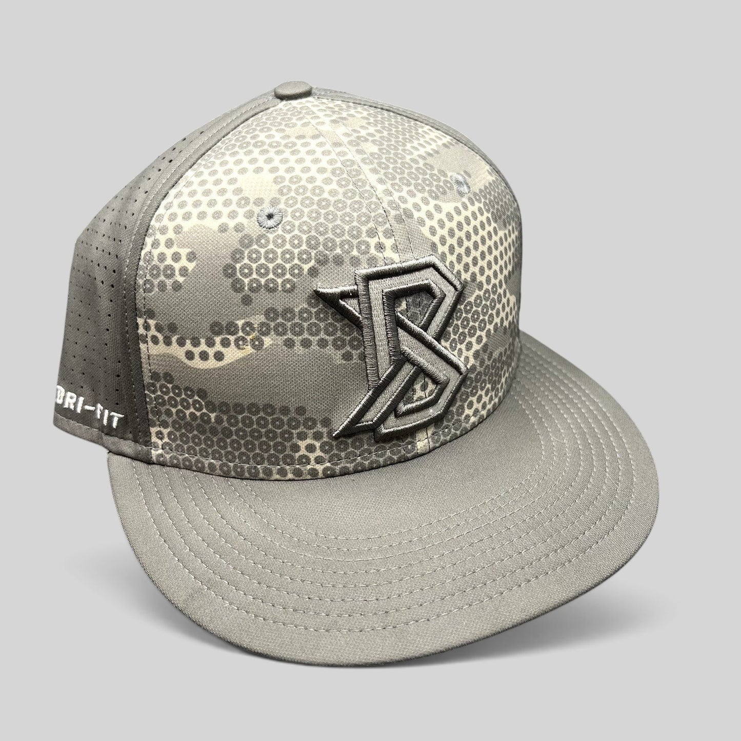 Raree Finds Nike Mike Trout gray digital camo and honeycomb pattern fitted baseball cap with embroidered MT logo