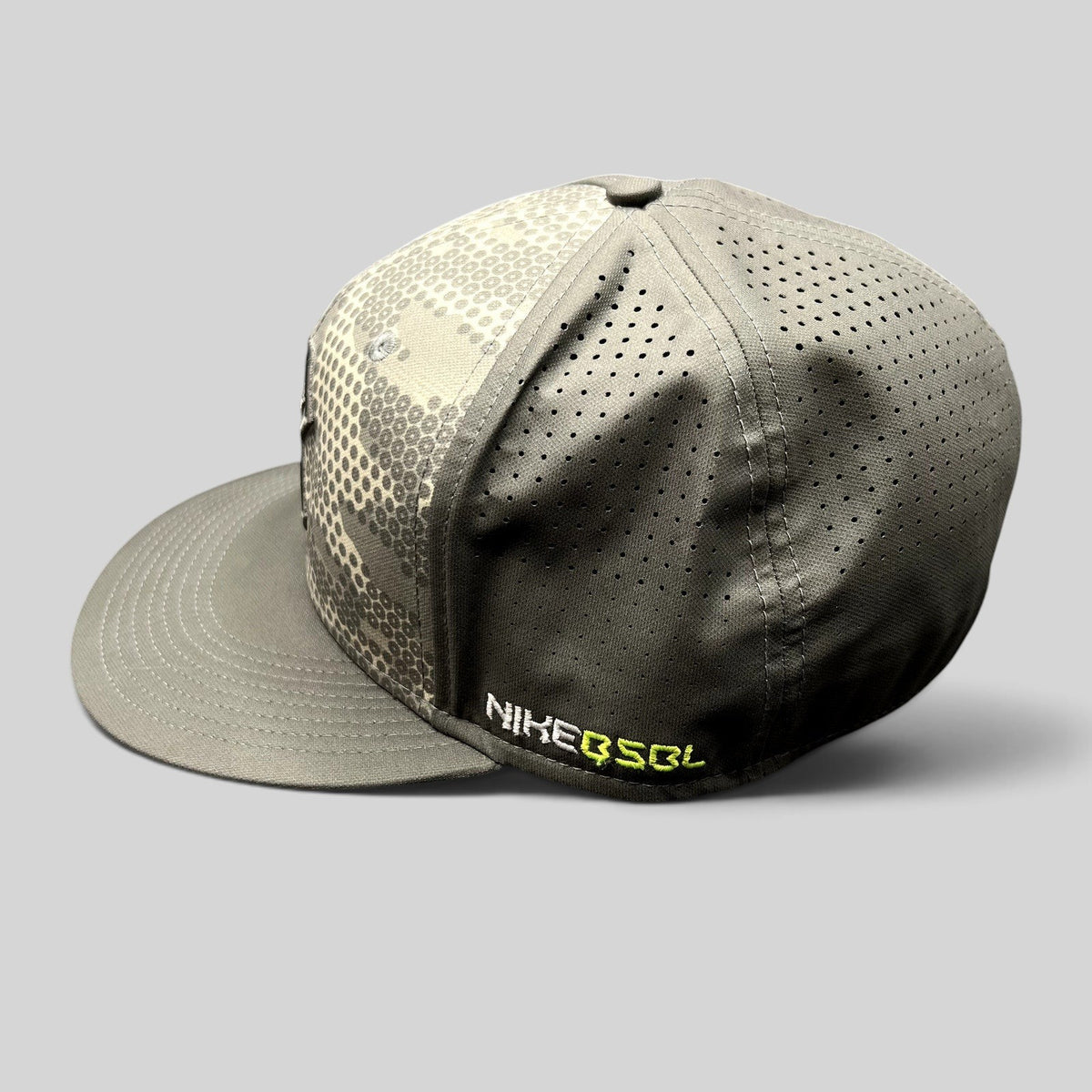 Raree Finds Nike Mike Trout Lunar Vapor fitted baseball cap in gray digital camo with ventilated honeycomb crown