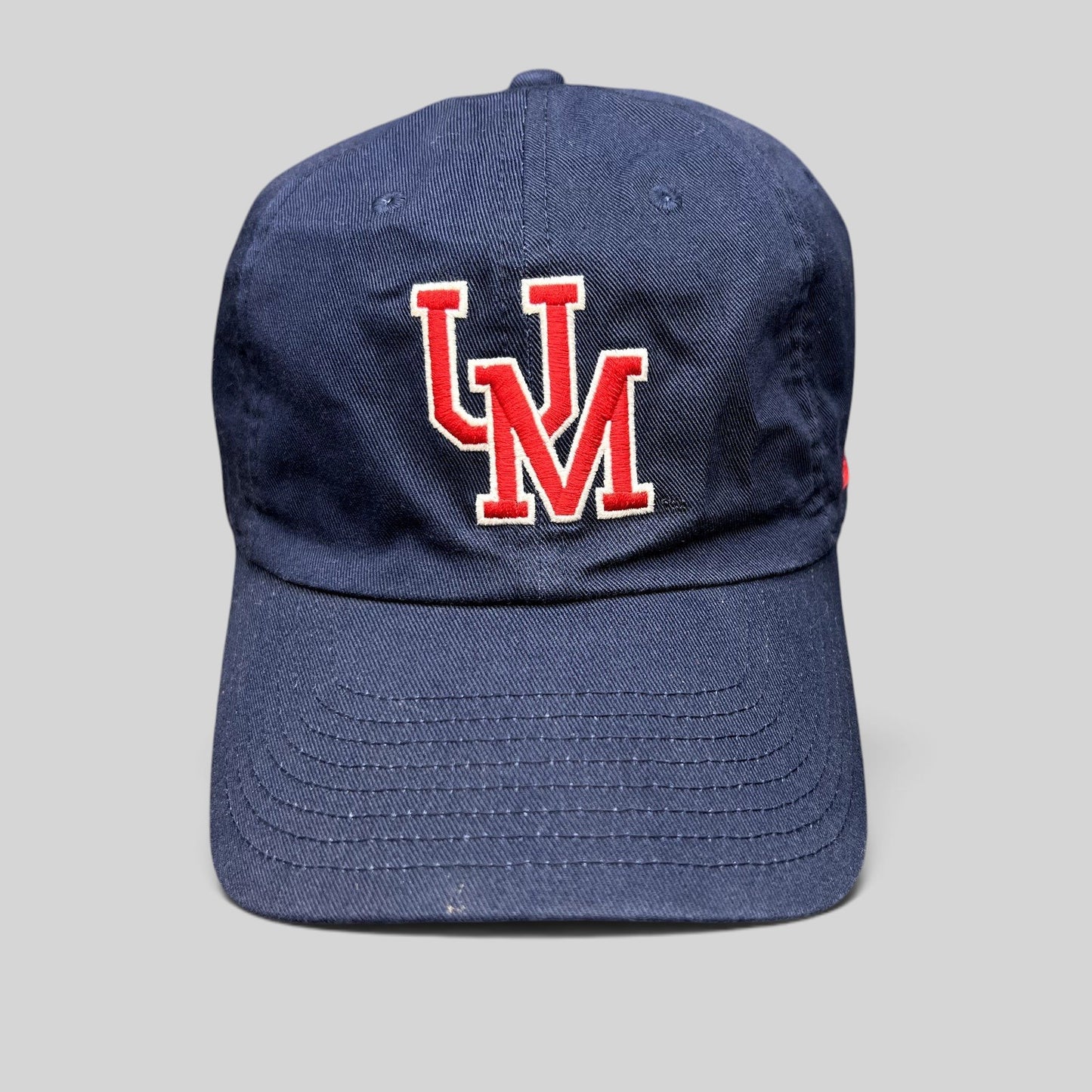 Raree Finds Nike Heritage86 navy blue University of Mobile strapback hat with red and white embroidered UM logo