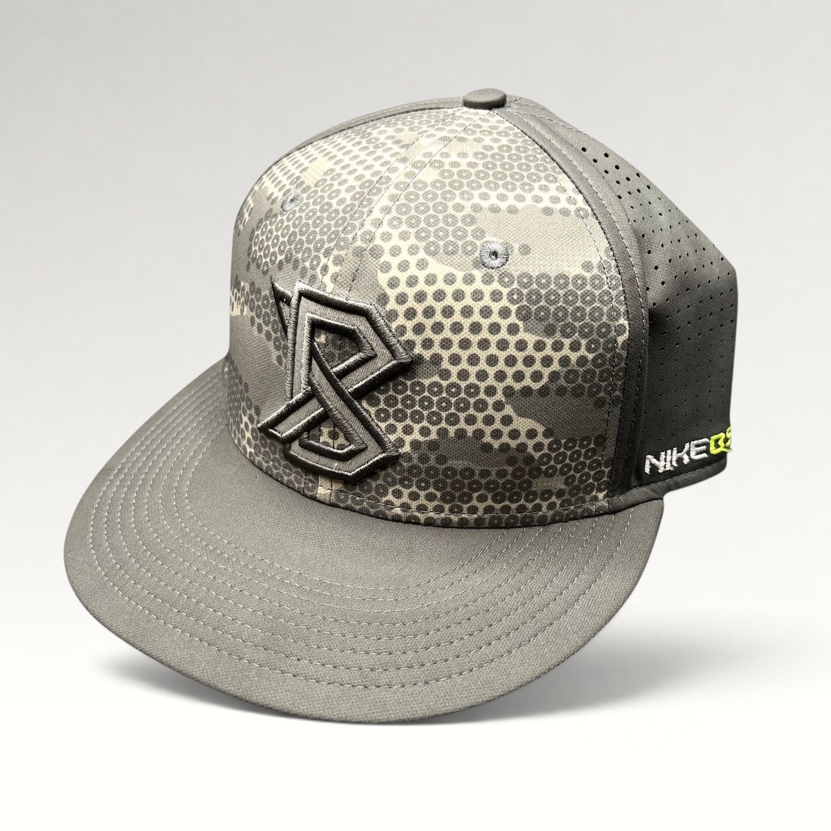 Raree Finds Nike Mike Trout Lunar Vapor gray digital camo baseball cap with embroidered MT logo and Dri-FIT fabric