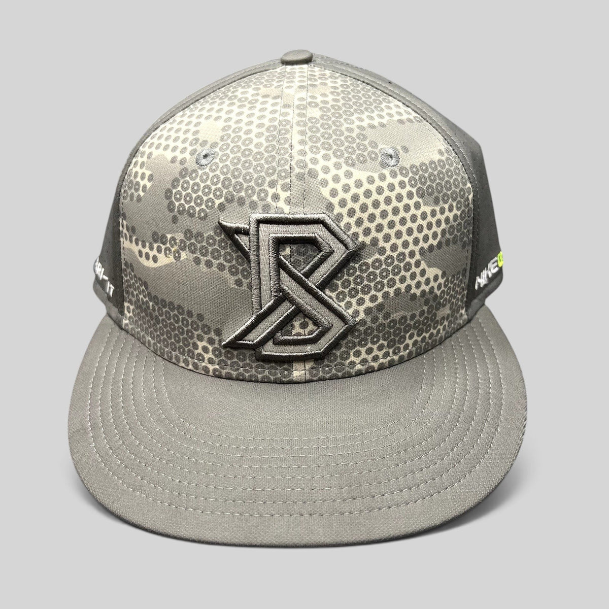 Raree Finds Nike Mike Trout gray digital camo and honeycomb pattern fitted baseball cap with embroidered MT logo.