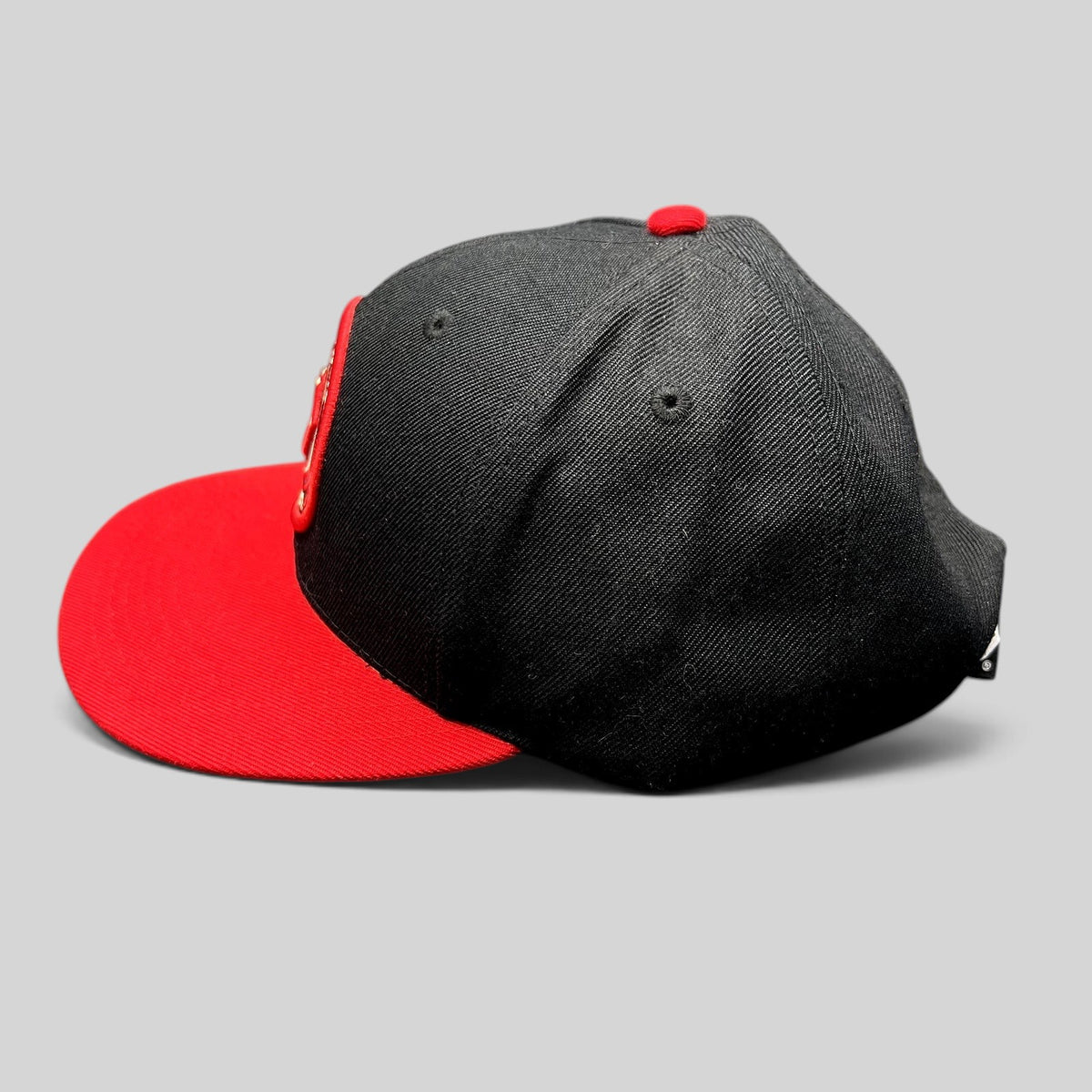 Raree Finds The Rolling Stones Zip Code 2015 tour snapback hat in black with a red brim and embroidered front patch