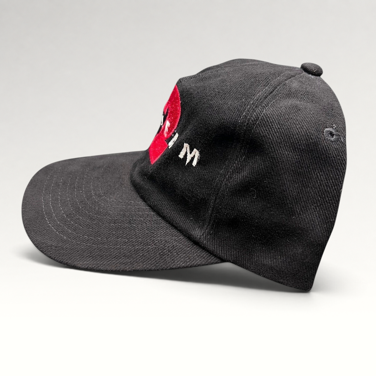 Raree Finds vintage 1997 Scream 2 movie promo snapback in black cotton twill with red and white embroidered logo.