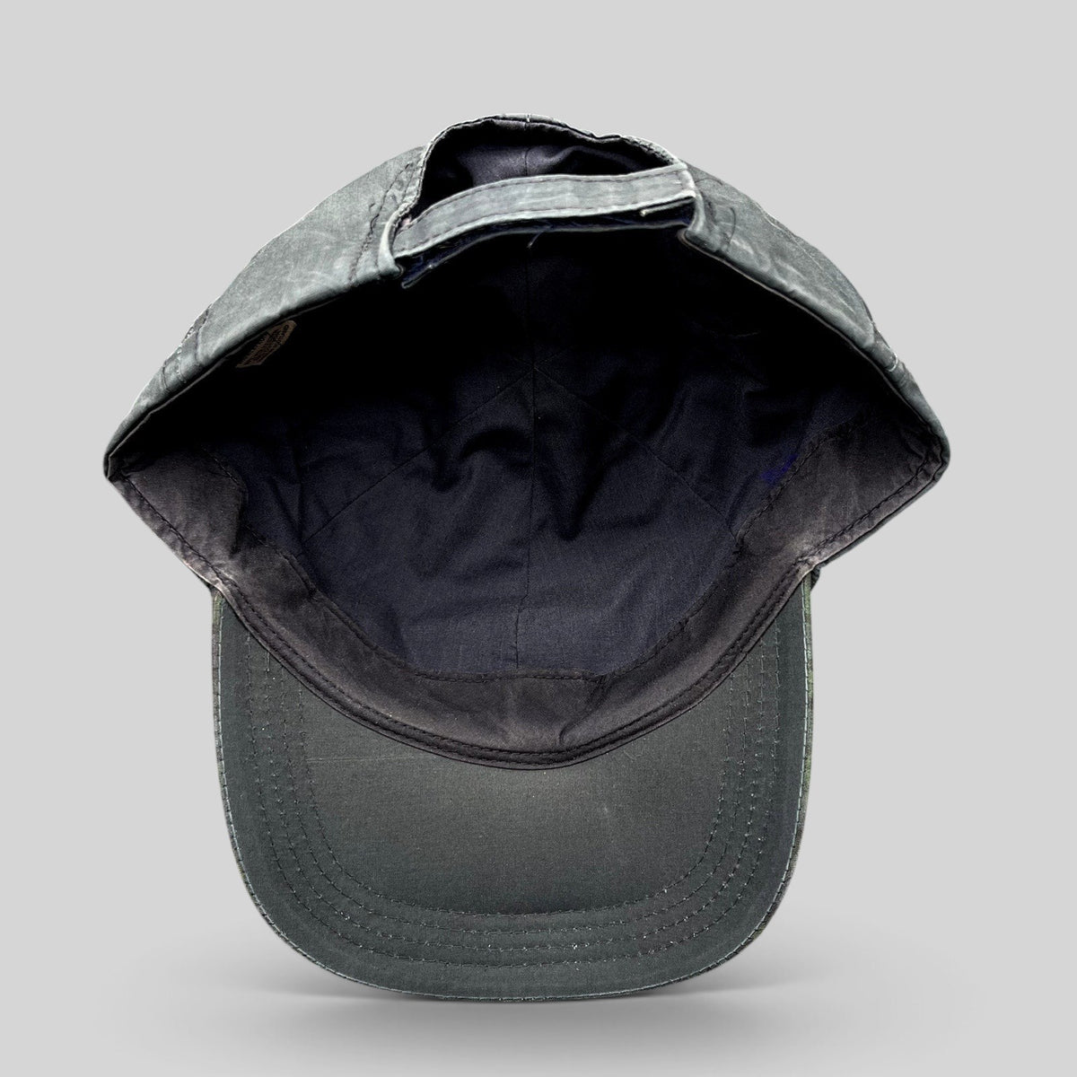 Raree Finds vintage Turnberry Scotland golf hat interior view showing dark navy fabric and adjustable strapback