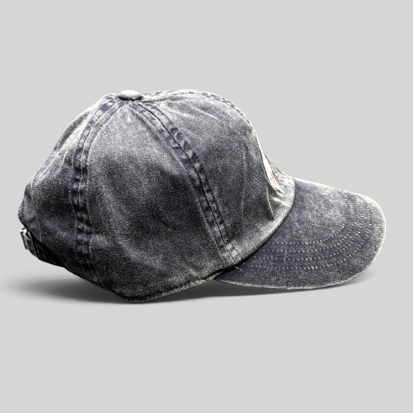 Raree Finds vintage 2003 Old Navy washed navy cotton baseball cap with All-American script embroidery and strapback.
