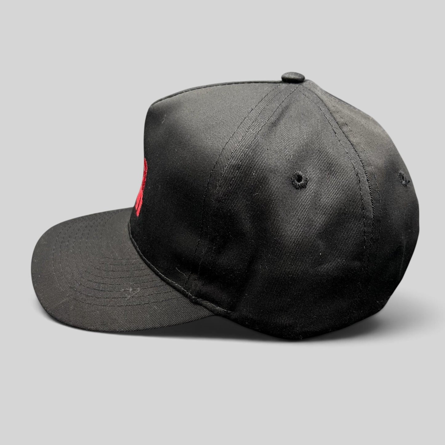 Raree Finds vintage 90s black Otto Cap snapback with red 100.9 The Heat radio station embroidery