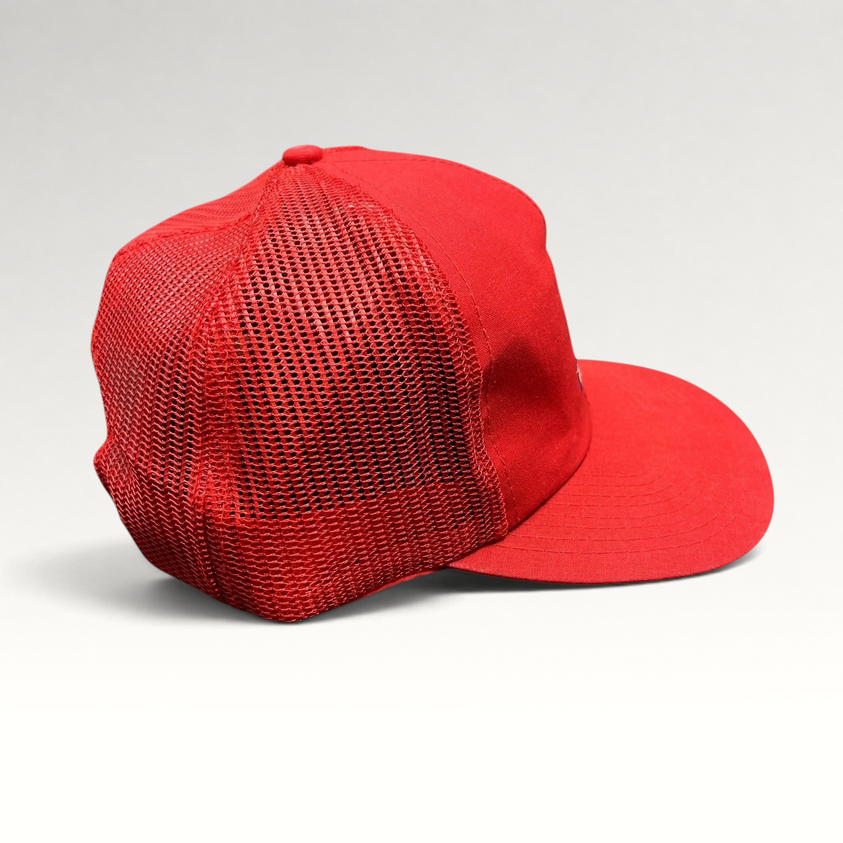 Raree Finds vintage red St. Louis Cardinals mesh trucker snapback hat with a classic embroidered logo and green brim.