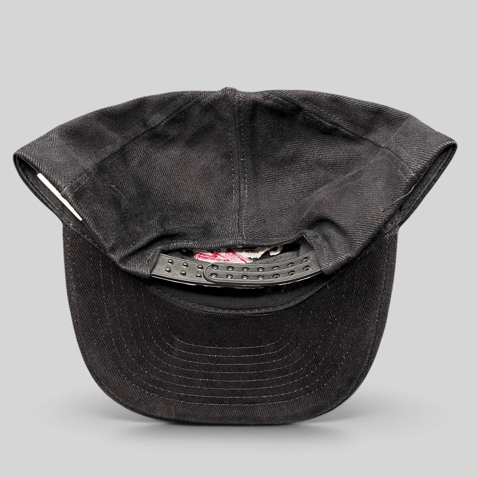 Raree Finds vintage 1997 Scream 2 horror movie promo black cotton twill snapback cap with adjustable plastic closure