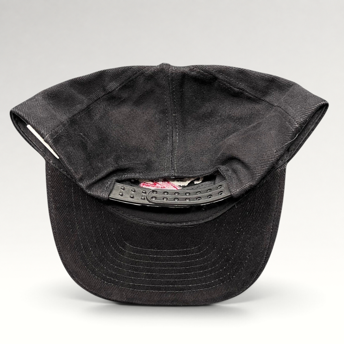 Raree Finds vintage 1997 Scream 2 horror movie promo black cotton twill snapback cap with adjustable plastic closure