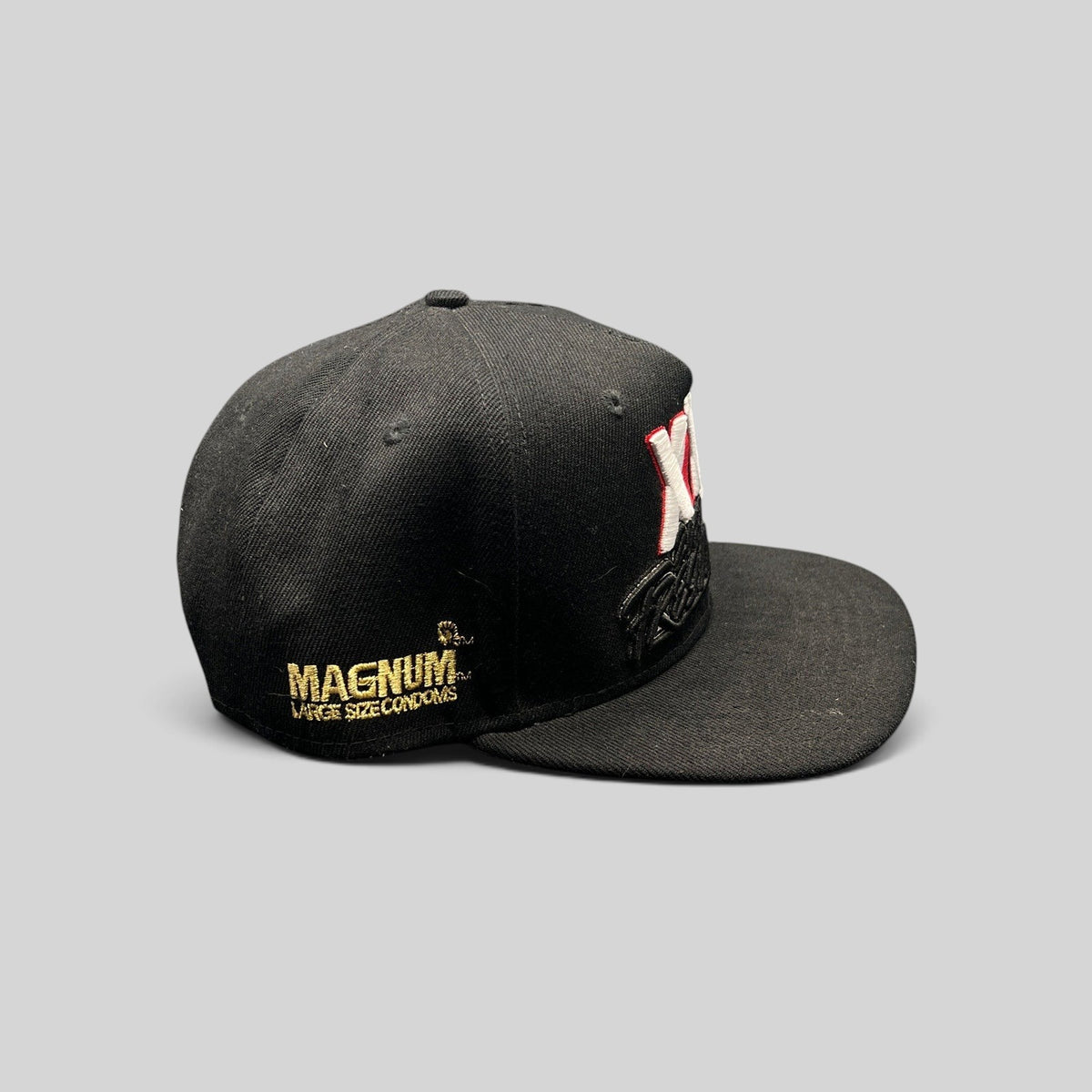Raree Finds vintage 2017 XXL Freshman Class black snapback hat with 3D embroidery and gold Magnum side branding.